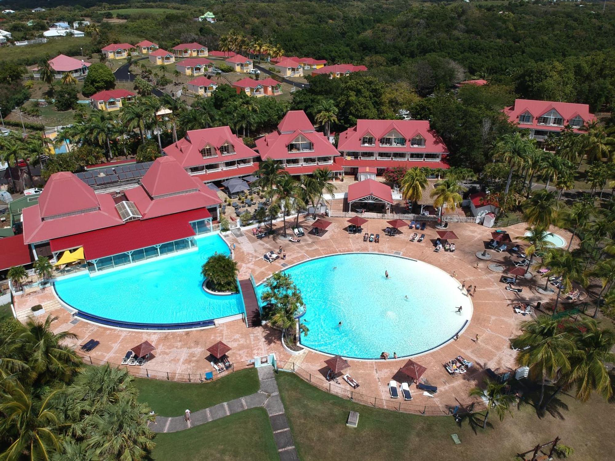 Appart T3 Village Vacances Sainte-Anne Courcelles Exterior photo