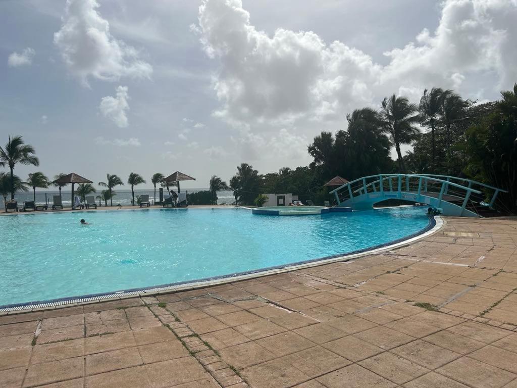 Appart T3 Village Vacances Sainte-Anne Courcelles Exterior photo